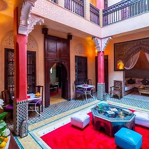 Riyad Reves D'orient & ***