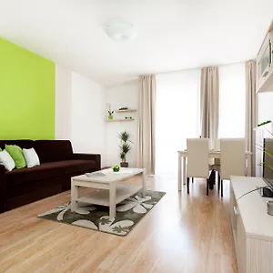 Apart Otel Corvin Plaza & ***